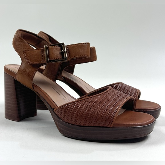 Clarks Ambylyn Faye Brown Tan Leather Womens Block Heel Sandals 26181953 - Picture 1 of 11